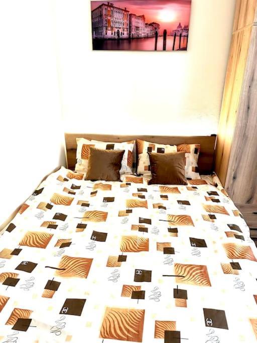Green Park Apartment - Brand New Studio! Ρούσε Εξωτερικό φωτογραφία
