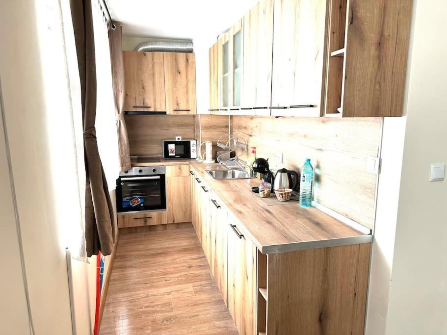 Green Park Apartment - Brand New Studio! Ρούσε Εξωτερικό φωτογραφία